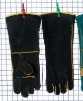 Black and gold welders glove, lined, welted, 406mm long.